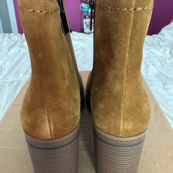 Steve Madden Sloanne Brown suede platform ankle booties size 7 new! - Picture 3 of 8